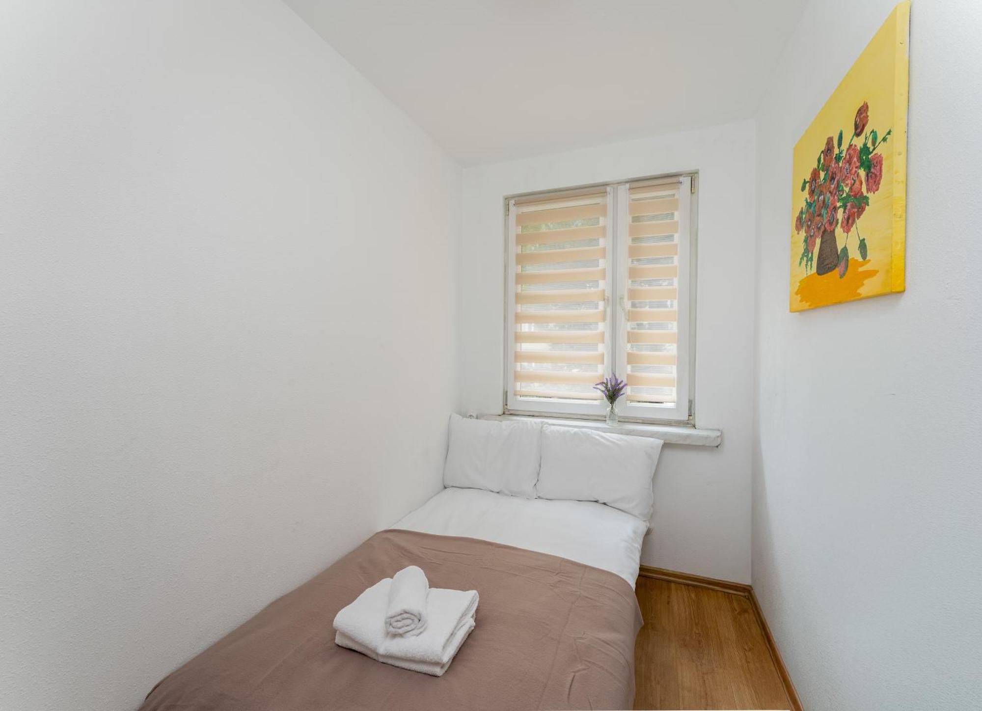 Apartment Osiedle Piastow Comfort By Bookinghost Krakau